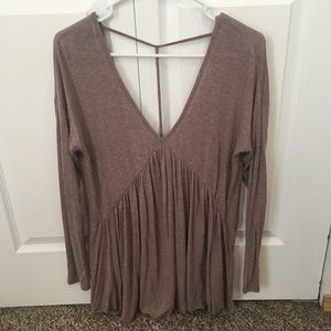 Long sleeve cross back top